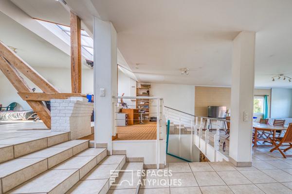 Ancien moulin à eau devenu ensemble immobilier avec jardin et dépendance