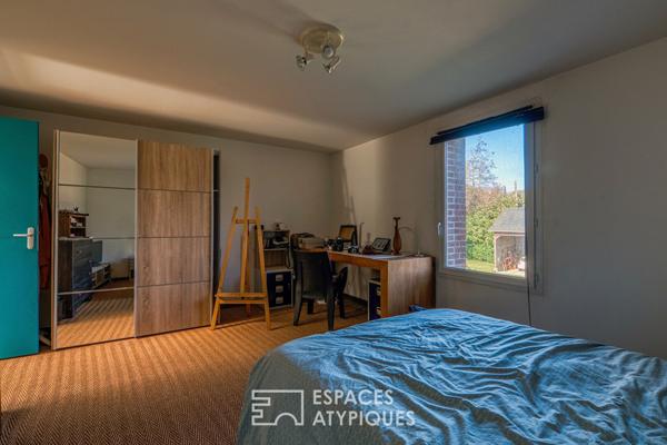 Ancien moulin à eau devenu ensemble immobilier avec jardin et dépendance