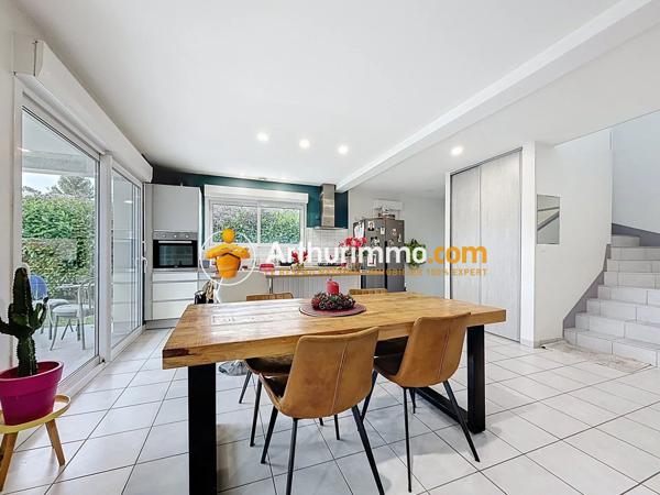 Vente Maison 5 pièces 118 m2 à Ruy-Montceau