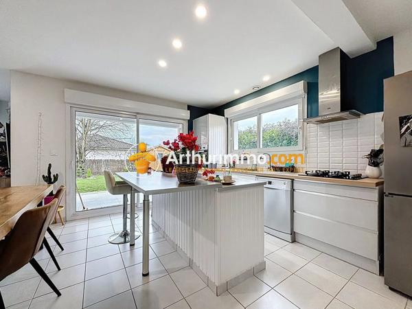 Vente Maison 5 pièces 118 m2 à Ruy-Montceau