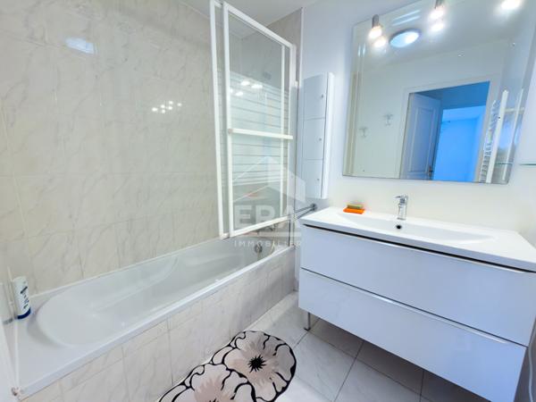 Apt 3 pièce(s) 63. m² Centre ville