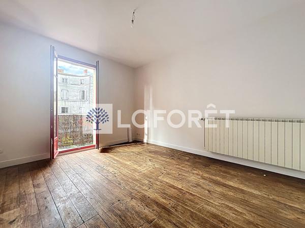 Location appartement Airvault - 3 pièce(s) - 80 m² - 500 €/mois