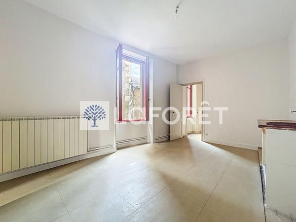 Location appartement Airvault - 3 pièce(s) - 80 m² - 500 €/mois