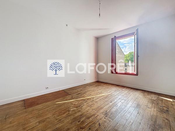 Location appartement Airvault - 3 pièce(s) - 80 m² - 500 €/mois