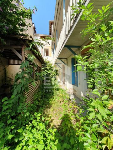 Immeuble à Lourdes - Belle surface, à réinventer totalement