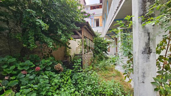 Immeuble à Lourdes - Belle surface, à réinventer totalement