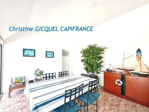 LA BAULE, villa 6 à 7 chambres avec piscine, et grand jardin clos. Belles prestations, tout confort.