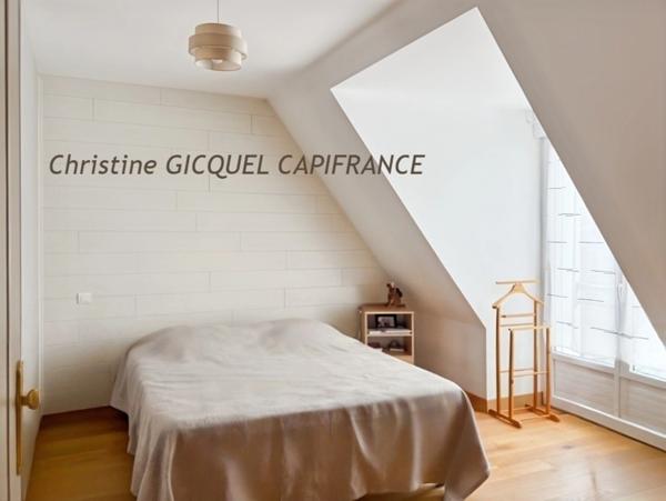 LA BAULE, villa 6 à 7 chambres avec piscine, et grand jardin clos. Belles prestations, tout confort.