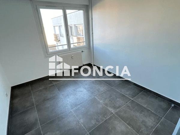 Location Appartement 3 pièces 65.3 m² - 12-14 RUE CRUVEILHER Limoges 87000