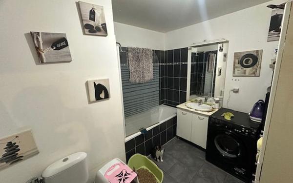 Appartement à vendre    2 pièces • 43 m2 Marseille 10