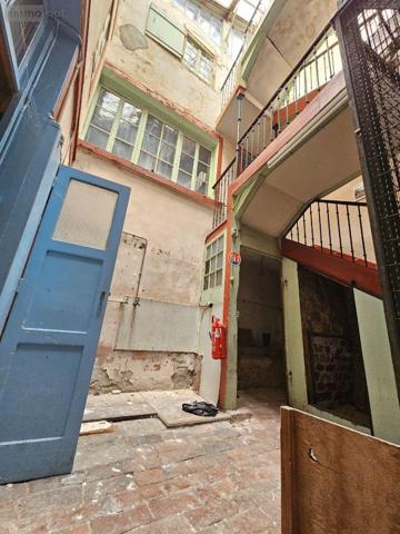 Local mixte (Pro/Hab) à vendre à Saint-Amour dans le Jura (39160), ref : 71111-66