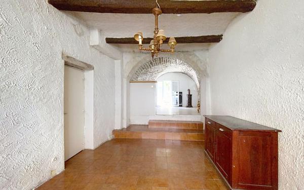 Maison à vendre    7 pièces •  Calvisson