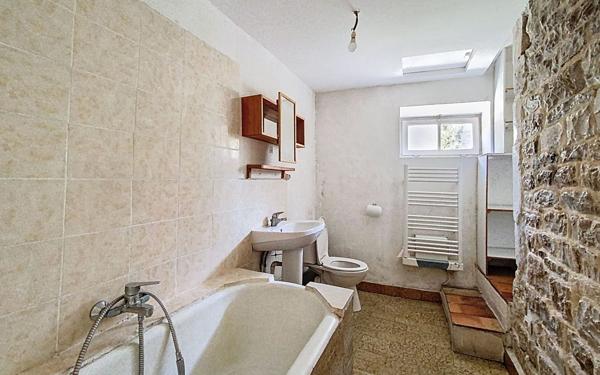 Maison à vendre    7 pièces •  Calvisson