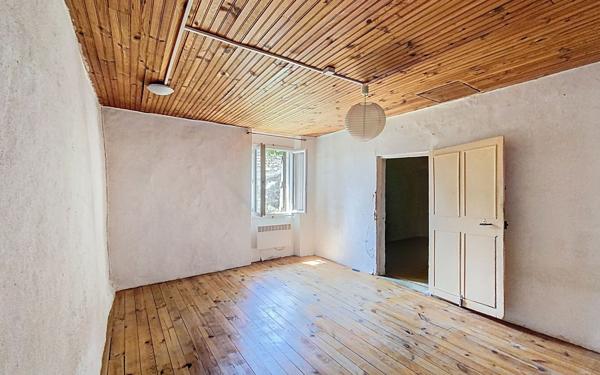 Maison à vendre    7 pièces •  Calvisson