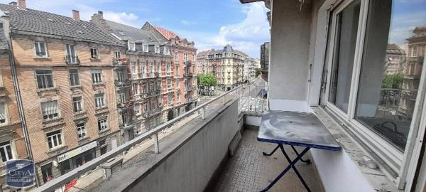 Appartement à louer 4 pièces 74.41m²