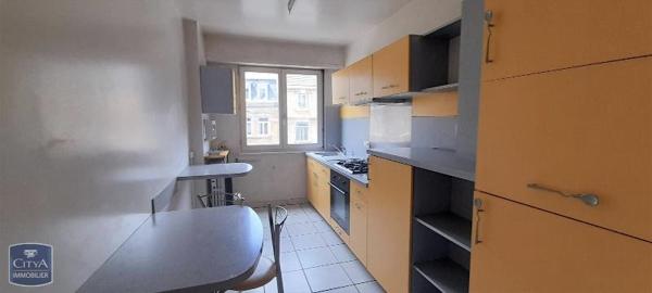 Appartement à louer 4 pièces 74.41m²