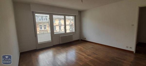 Appartement à louer 4 pièces 74.41m²