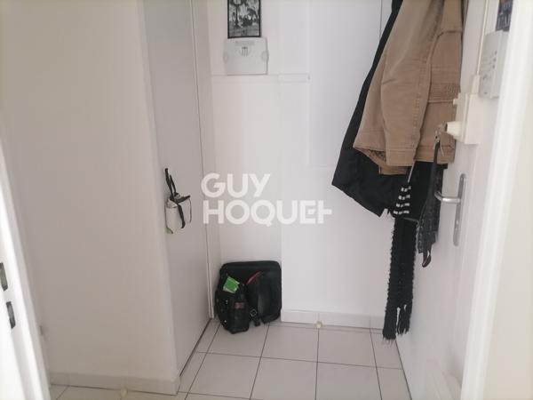 APPARTEMENT À LOUER DE 3 PIÈCES DE 48,00 M²