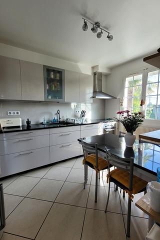 Saint-Jean-le-Blanc. Grande maison familiale 185m²