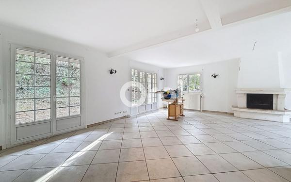 Maison à louer    7 pièces • 140 m2 Champagne-sur-Seine