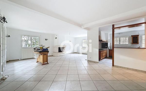 Maison à louer    7 pièces • 140 m2 Champagne-sur-Seine