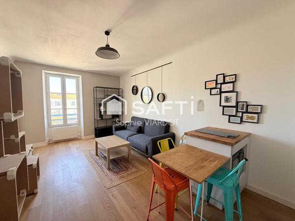 Charmant 2 pièces de 28 m² au cœur de Carqueiranne – Idéal investissement ou premier achat