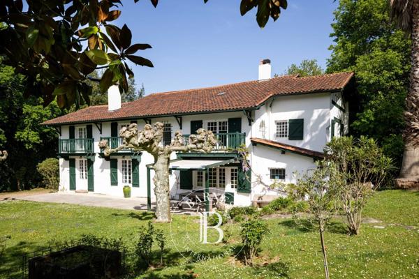 Ascain, Maison 3 Chambres -  310 m² à vendre