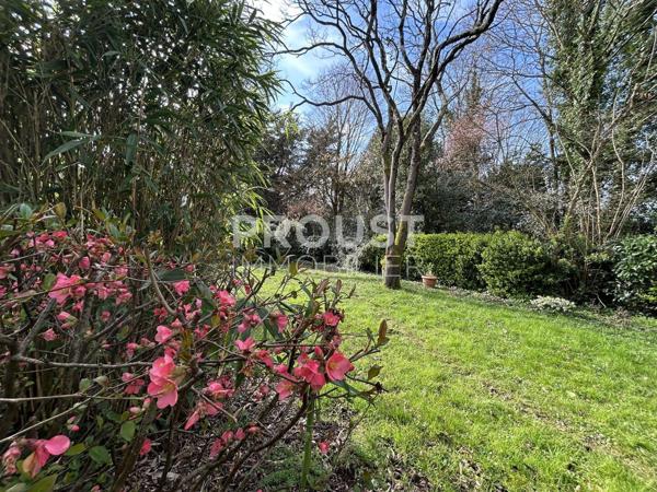 En exclusivité quartier Ribray maison en pierre de 150 m² environ garage et jardin