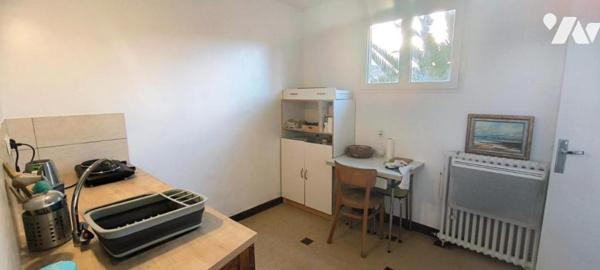 Maison avec dépendances à rénover