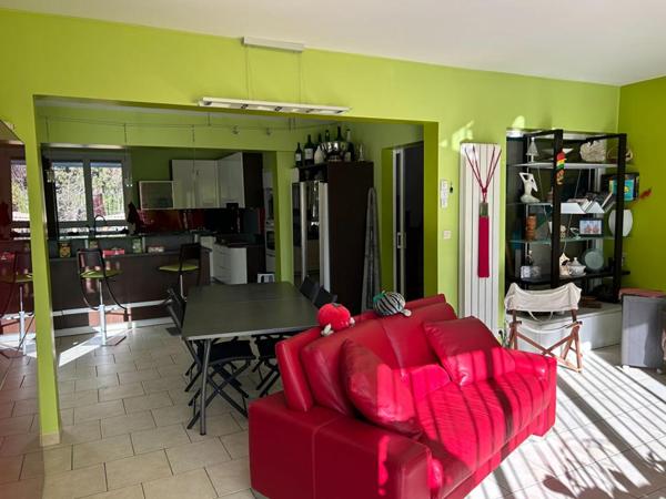 Maison  10 pièce(s) 210 m2 6 chambres