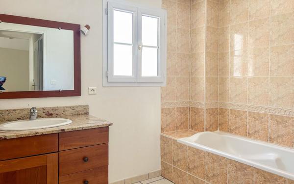 Appartement à vendre    2 pièces • 108 m2 Pau