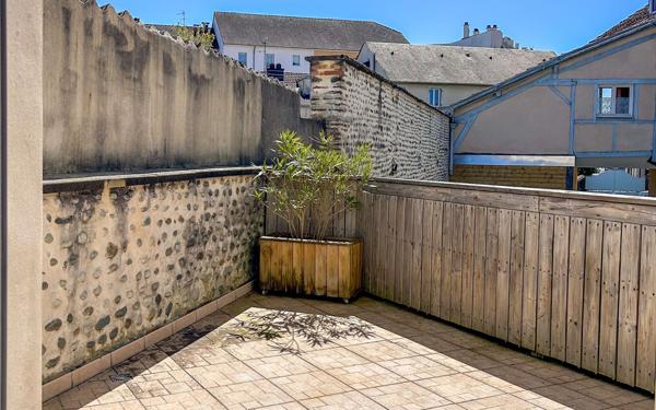 Appartement à vendre    2 pièces • 108 m2 Pau