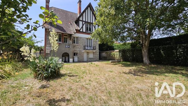 Maison à vendre 6 pièces 140 m² Saint-Pierre-lès-Nemours