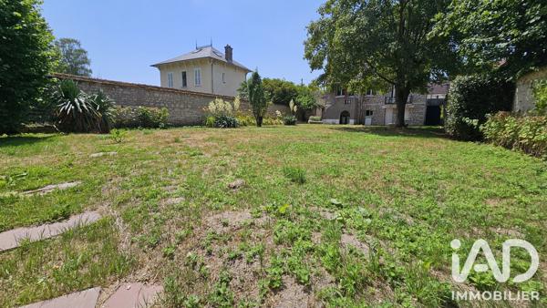 Maison à vendre 6 pièces 140 m² Saint-Pierre-lès-Nemours