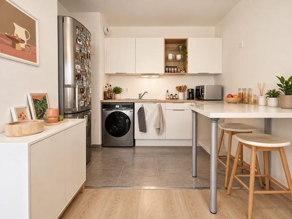 BEAU T2 AVEC TERRASSE DE 15m² ET PLACE DE PARKING PRIVATIVE