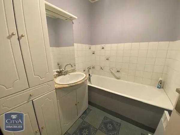 Maison à louer 3 pièces 80.55m² Poitiers (86000)