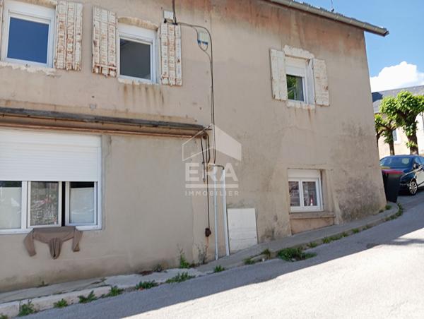 Investissement locatif , sur 615 m2.
