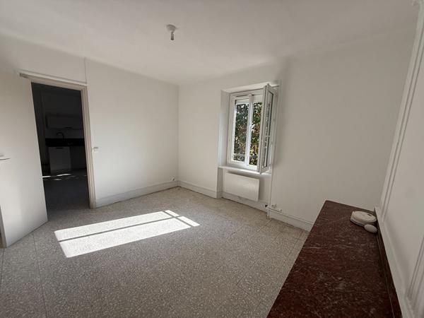 APPARTEMENT RENOVE 2 CHAMBRES CARCASSONNE
