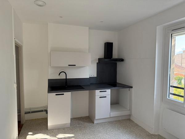 APPARTEMENT RENOVE 2 CHAMBRES CARCASSONNE
