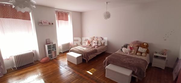 Saint-Florent-sur-Cher (18400) Très belle Maison de 230 M2