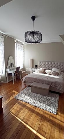 Saint-Florent-sur-Cher (18400) Très belle Maison de 230 M2