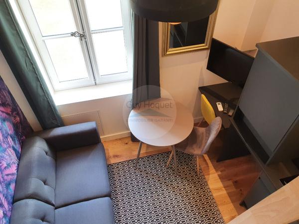 STUDIO meublé, décoré, climatisé rue Garibaldi