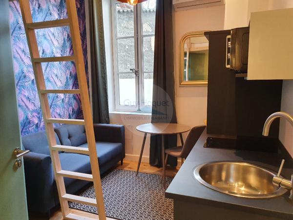 STUDIO meublé, décoré, climatisé rue Garibaldi