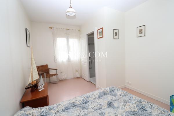 Maison 9 pièce(s) 5 chambre(s) 176 m²