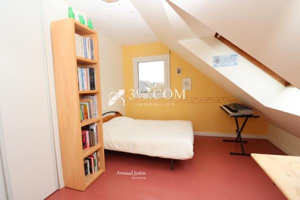 Maison 9 pièce(s) 5 chambre(s) 176 m²