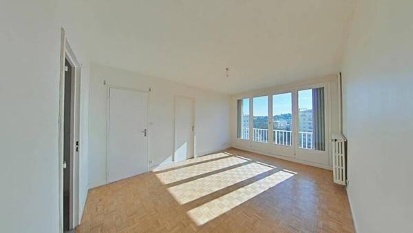Appartement 2 pièces                                        - 42100 Saint-Étienne Réf : 12871