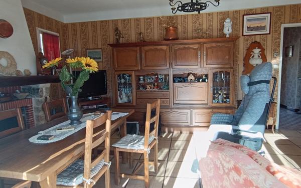 Maison à vendre    7 pièces •  Ollioules