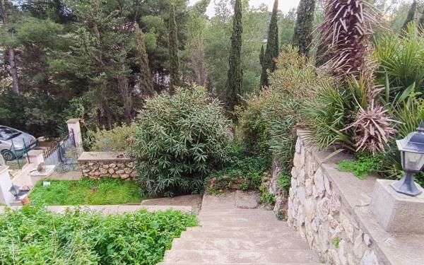 Maison à vendre    7 pièces •  Ollioules