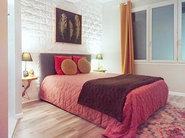 COEUR DU VILLAGE Maison avec petit jardin intime