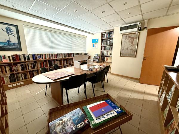 Grasse Sud 175m² de bureaux avec 4 parkings